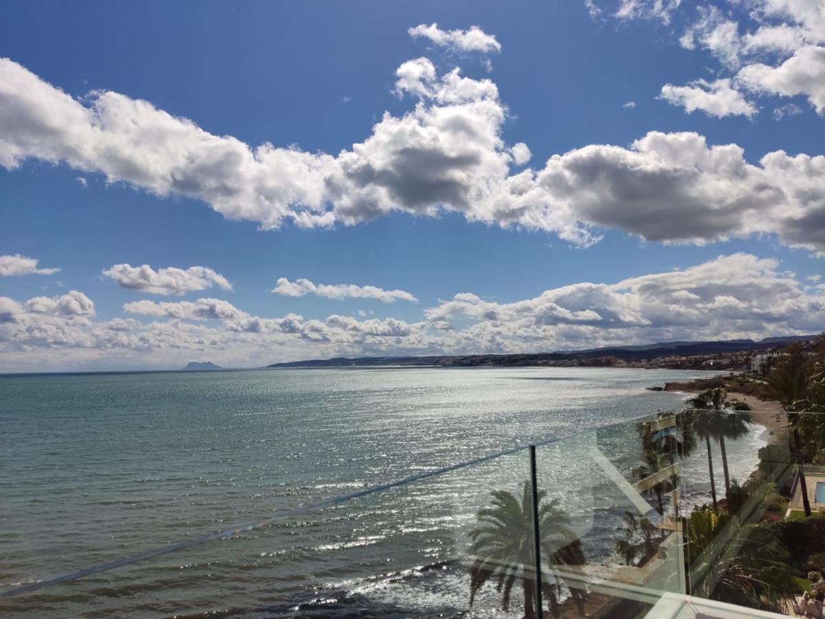 Front Sea View Penthouse Apartment Estepona Luaran gambar