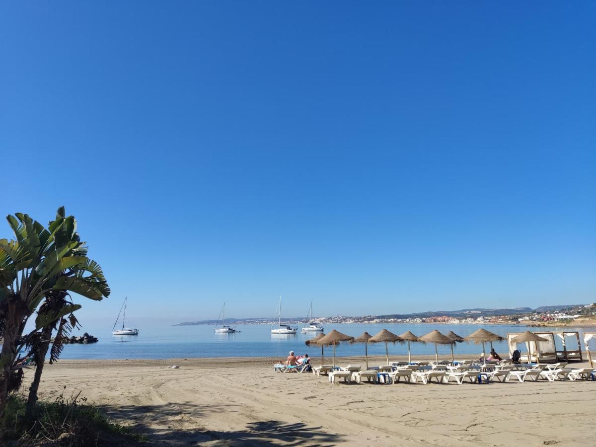 Front Sea View Penthouse Apartment Estepona Luaran gambar
