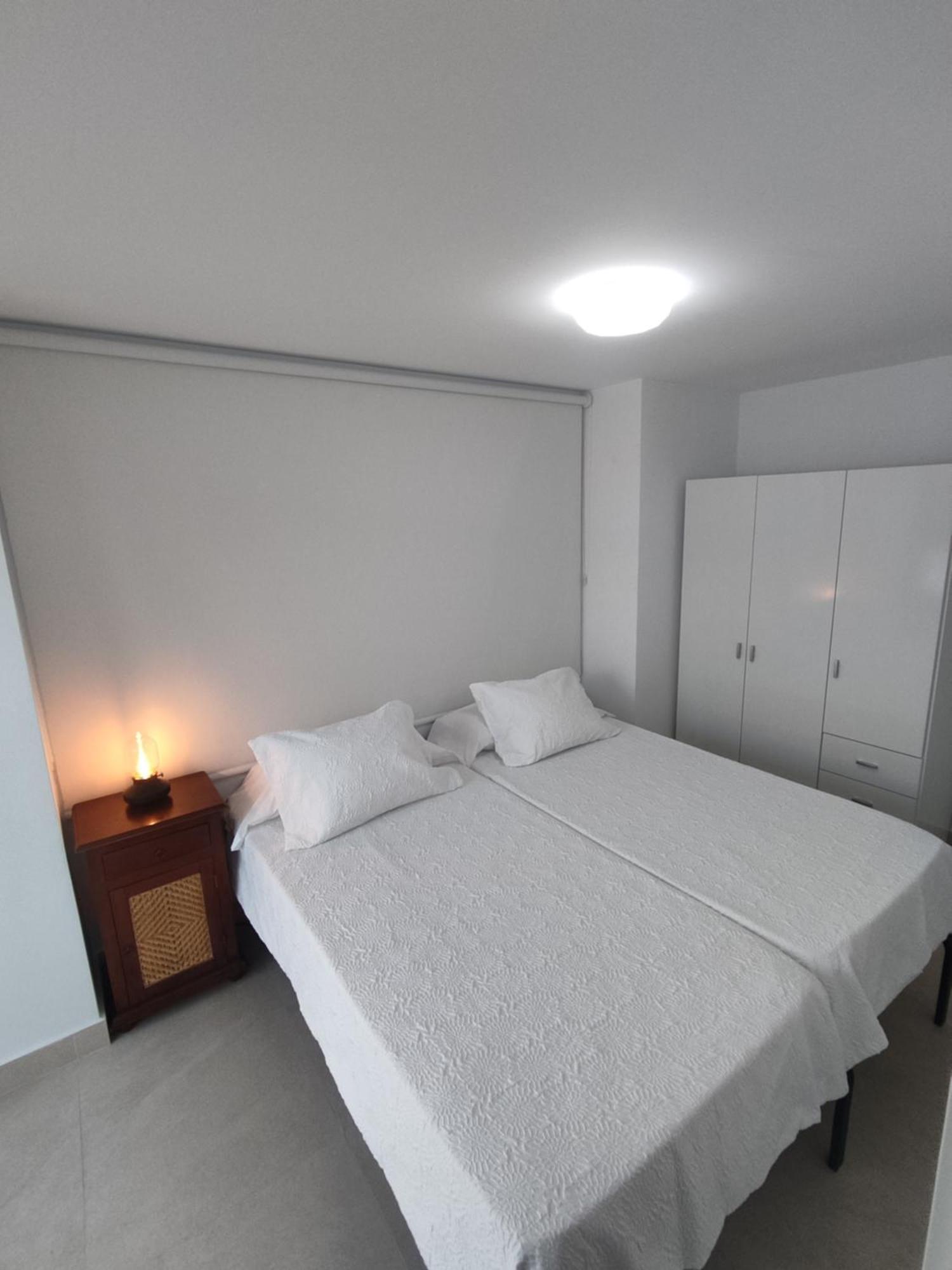 Front Sea View Penthouse Apartment Estepona Luaran gambar